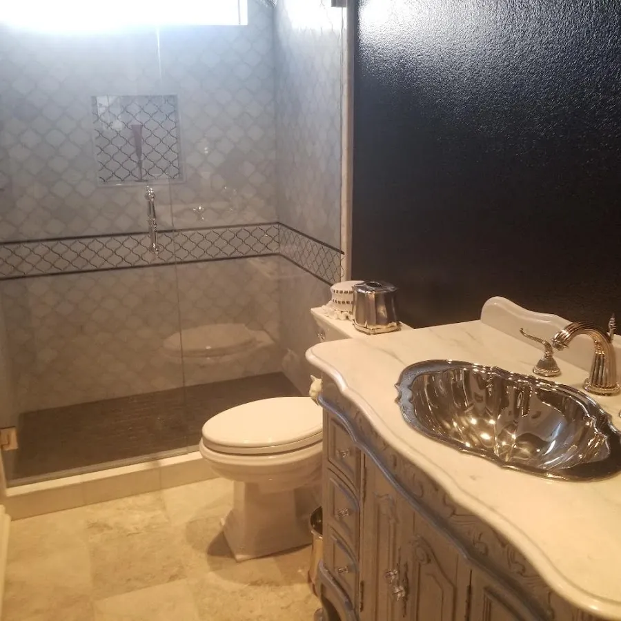 Professional plumbing work and bathroom remodeling in Summerville